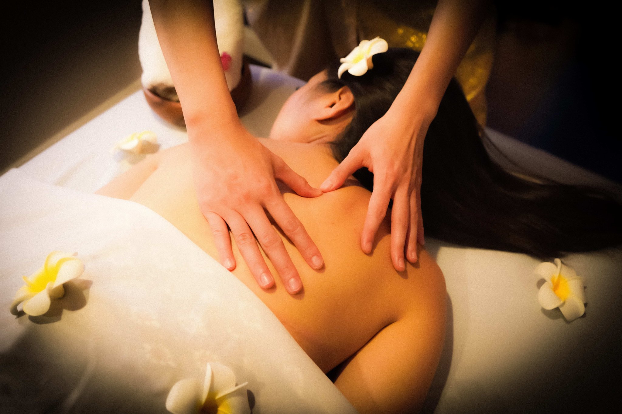 Spa massage therapy at Bloom Thai Therapy wellness center