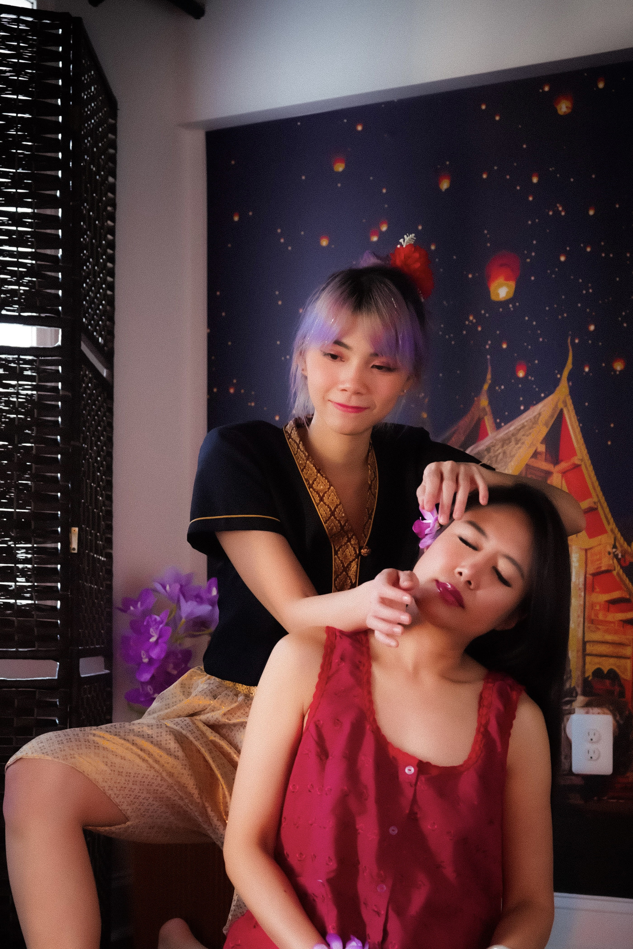 Professional Thai massage therapist Boom Phichanan providing medical massage therapy in Arlington VA