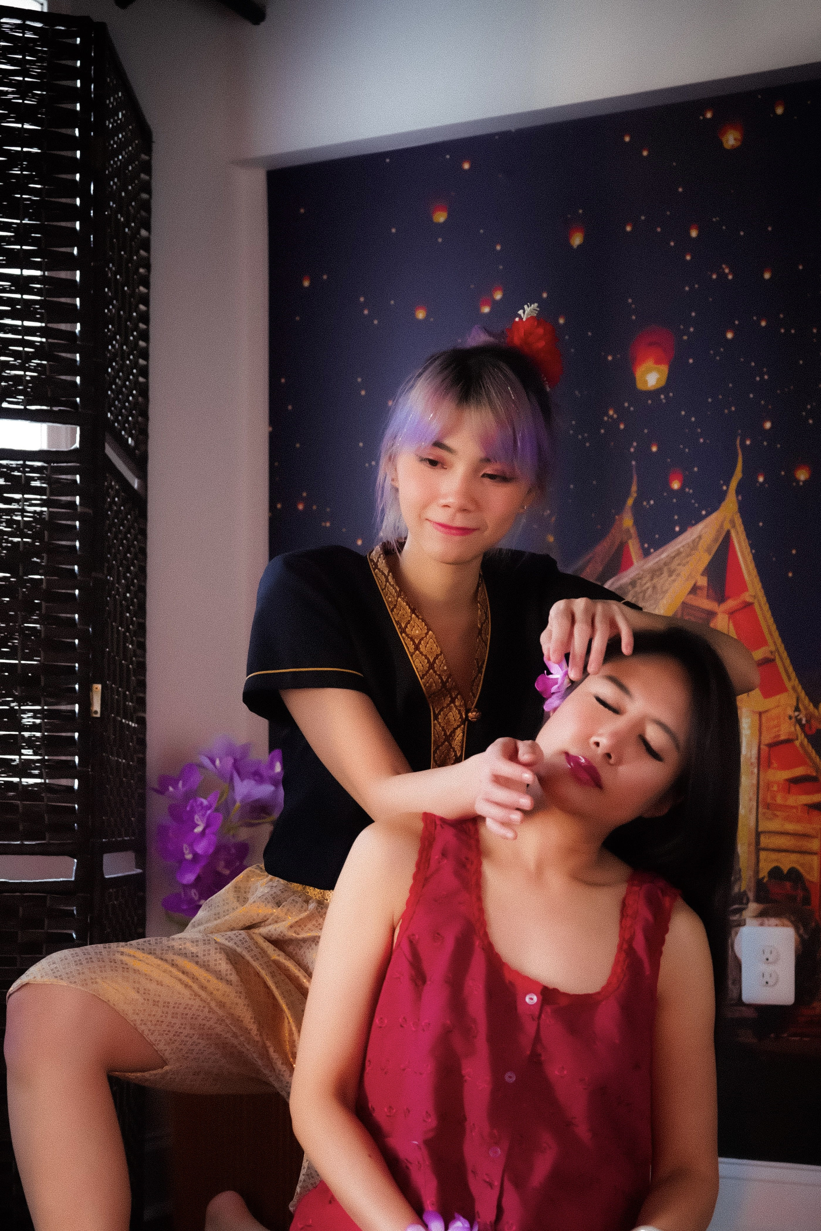 Professional Thai massage therapist Boom Phichanan providing medical massage therapy in Arlington VA